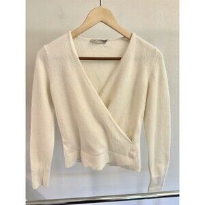 Everlane Cream V-Neck Sweater